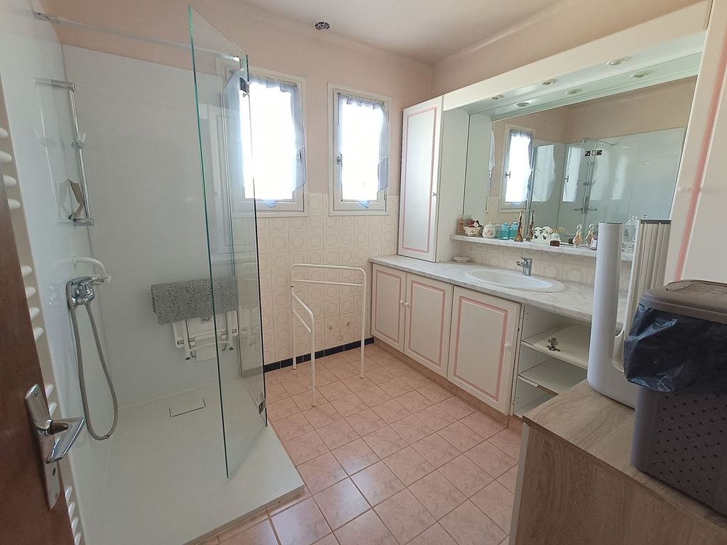 Maison de plain pied REGUSSE (83630) AZUR VERDON IMMO