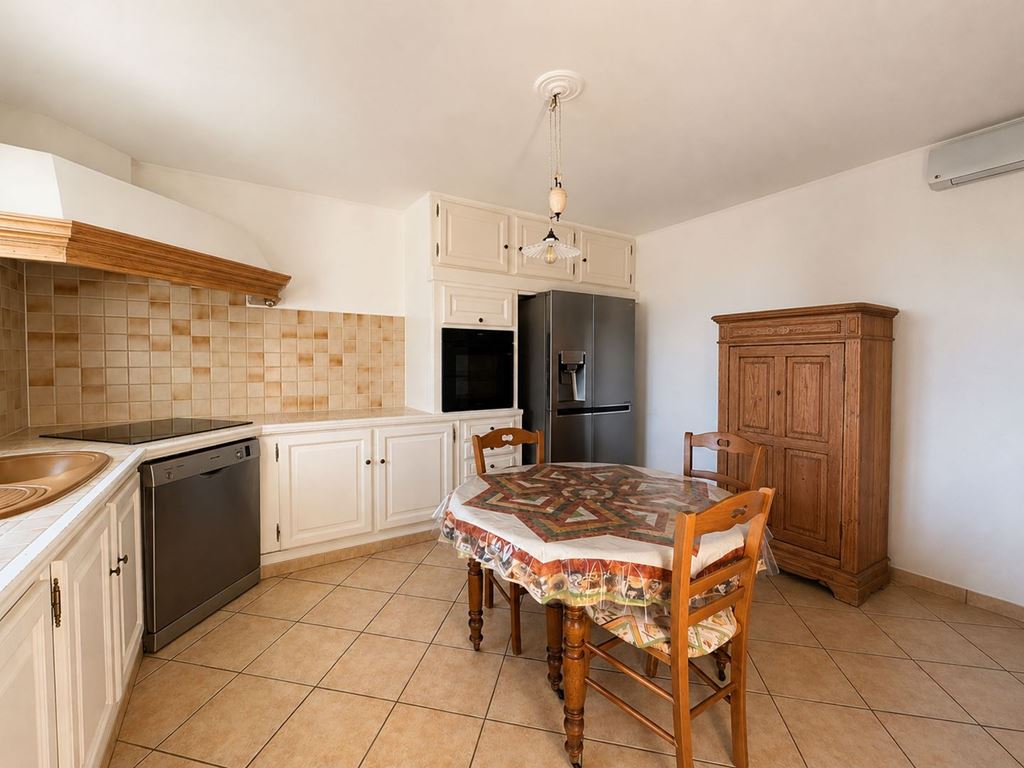Maison traditionnelle REGUSSE (83630) AZUR VERDON IMMO